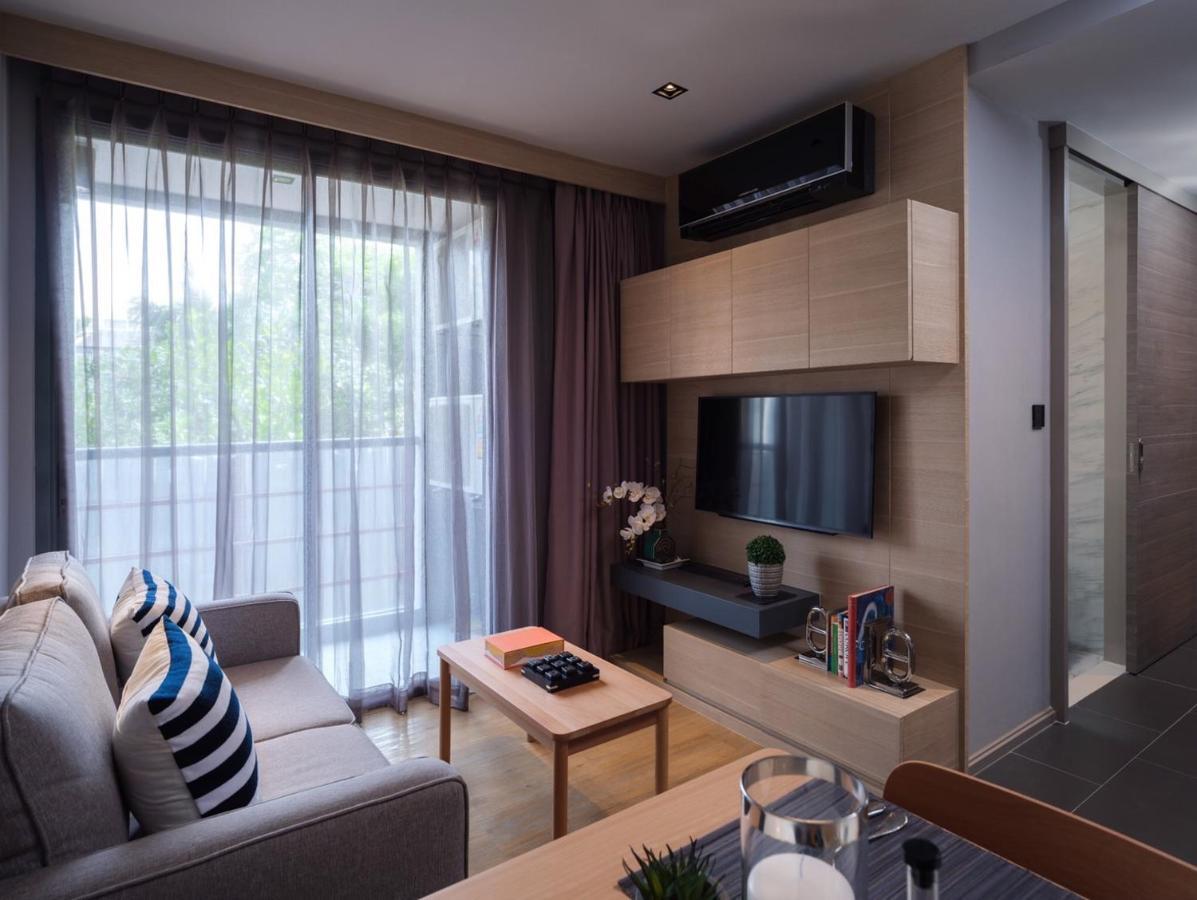 Voque Hotel & Serviced Residence Sukhumvit 51 Банкок Екстериор снимка