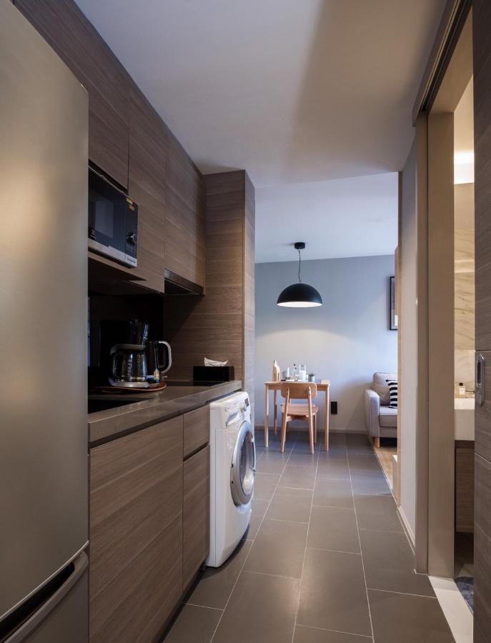 Voque Hotel & Serviced Residence Sukhumvit 51 Банкок Екстериор снимка