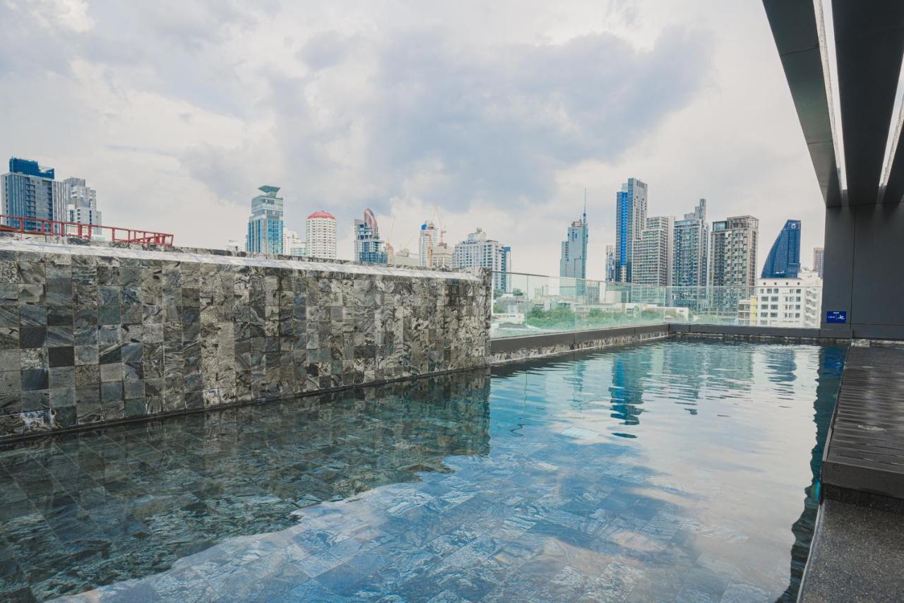 Voque Hotel & Serviced Residence Sukhumvit 51 Банкок Екстериор снимка